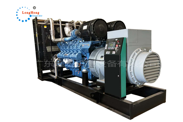 640KW（800KVA）濰柴動力柴油發電機組-12M26D792E201 （60HZ）